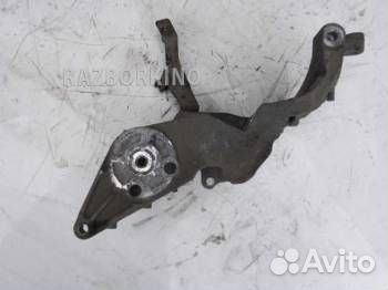 Кронштейн генератора