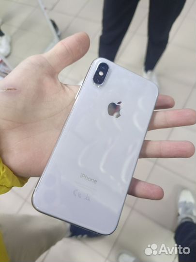 iPhone Xs, 64 ГБ