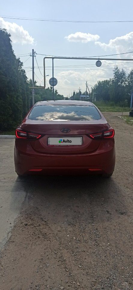 Hyundai Elantra: фото владельца