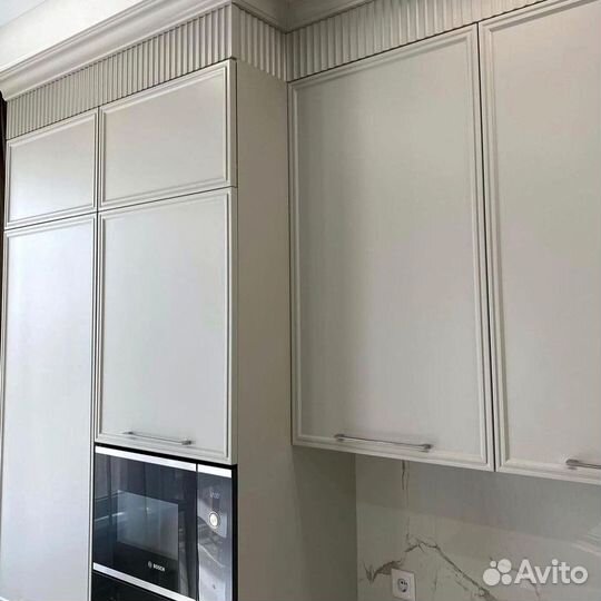 Прямой кухонный гарнитур современный