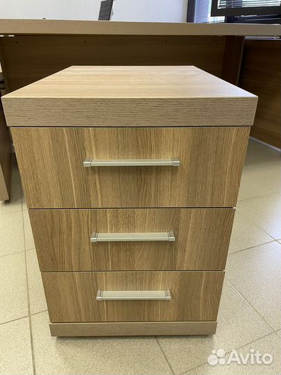 Тумба Вектор (420х590х588 мм, 3 ящика)