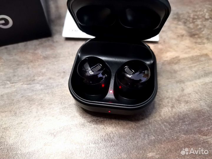 Беспроводные наушники Samsung