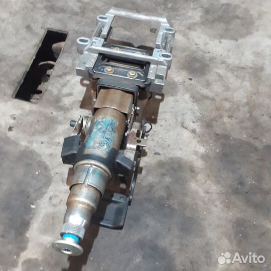 Рулевая колонка Фольксваген Пассат Б5