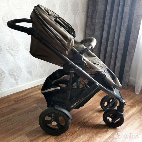 Удобная прогулочная коляска britax smile 2, хаки