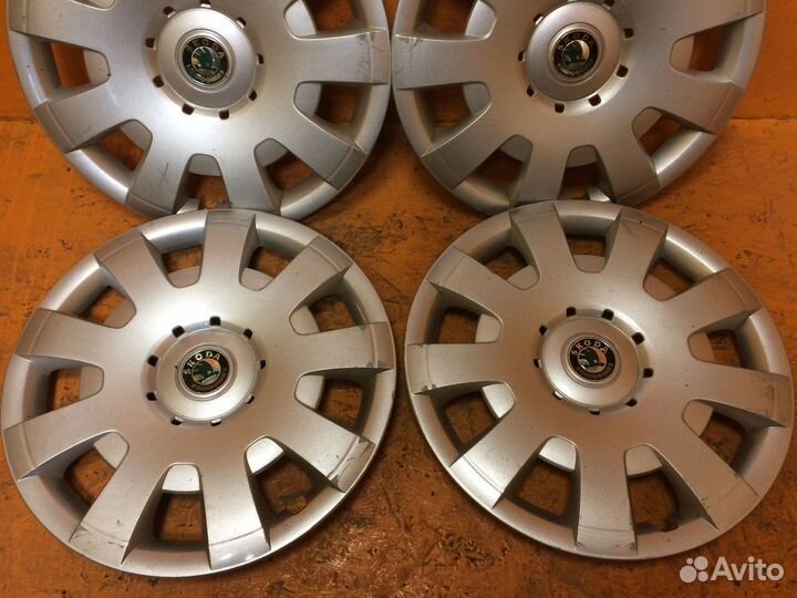 1 шт. Колпаки Skoda 16 диаметр