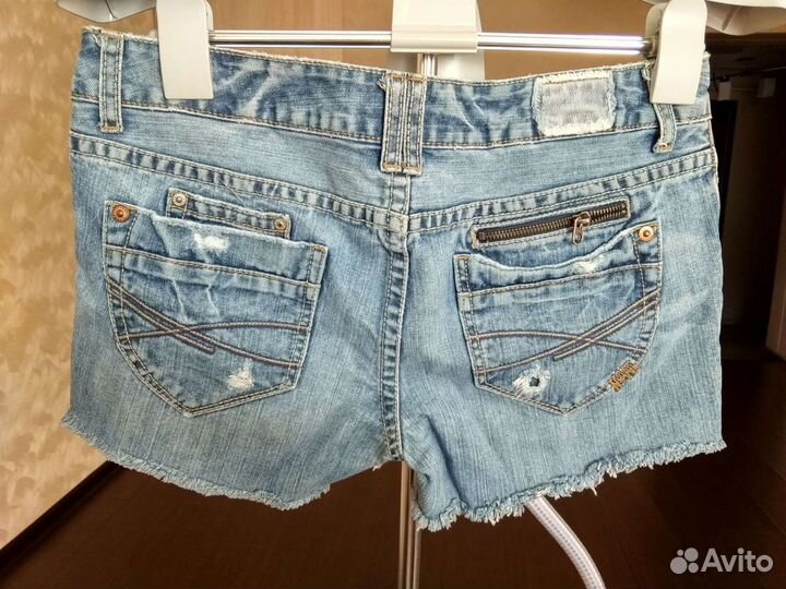 Шорты джинсовые