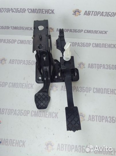 Педальный узел Volkswagen Golf Mk4 (1997—2006)