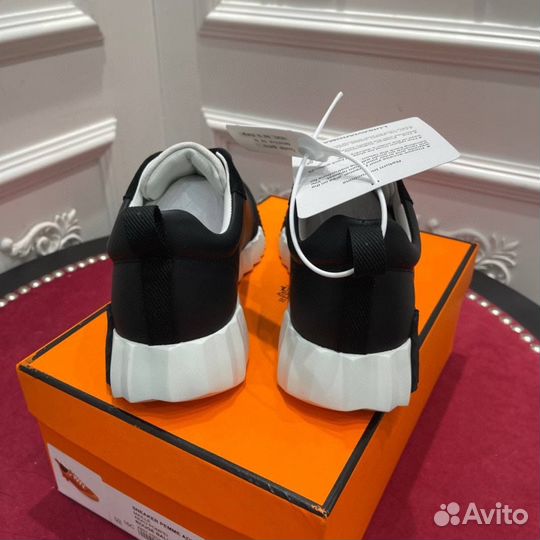 Кроссовки hermes