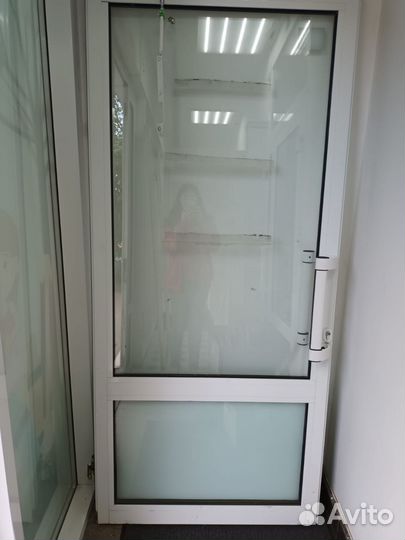 Дверь из алюминиевого профиля, 45мм