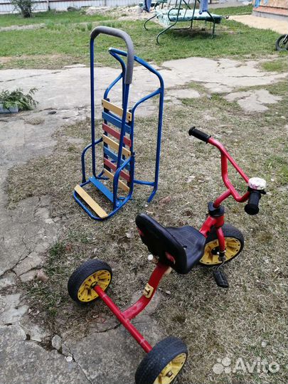 Самокат детский и санки