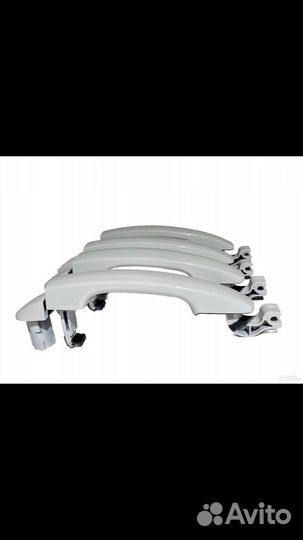 Ручки дверей наружные на Лада Весту в цвет