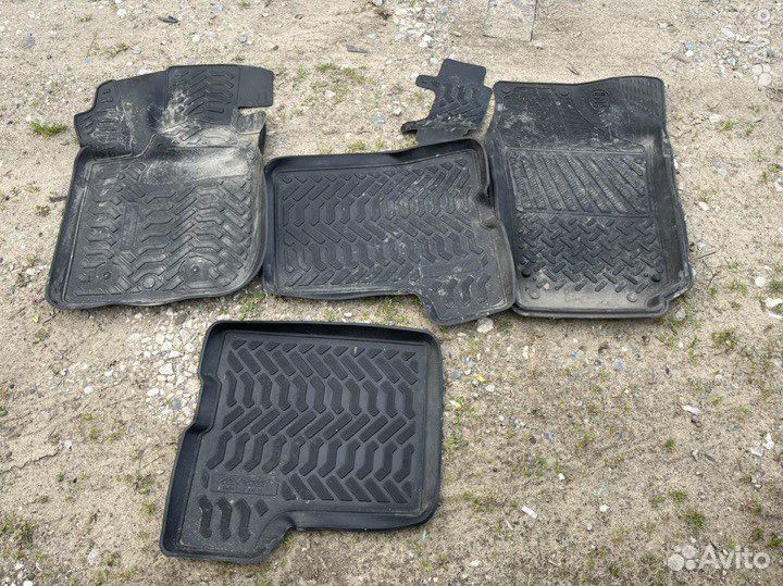 Автомобильные коврики резиновые Лада X Ray