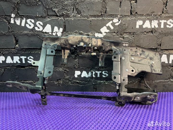 Замок лючка бензобака Nissan Leaf AZE0-061302 EM57