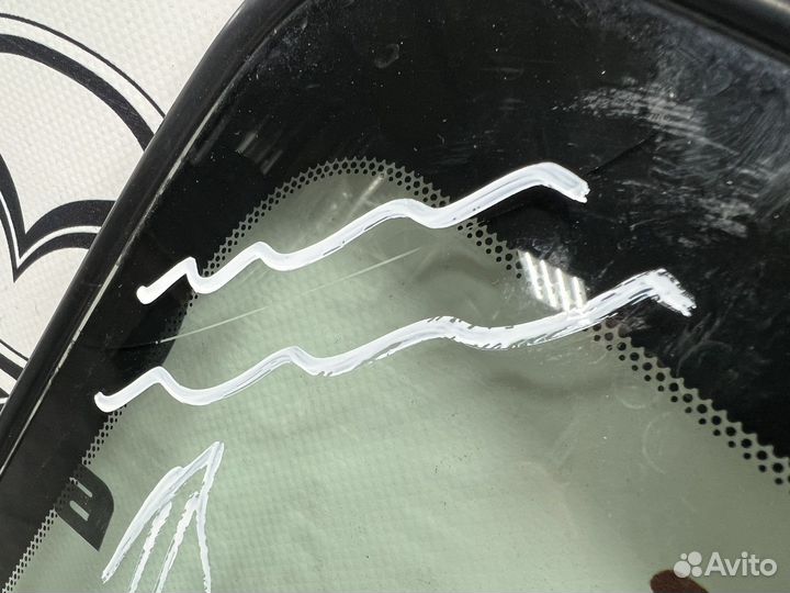 Стекло лобовое переднее Mazda Axela BK 2002-2008