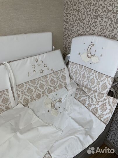 Набор бортиков и комплект постельного белья