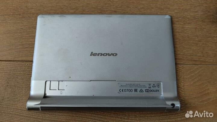 Планшет Lenovo Yoga Tablet 10 B8000-F
