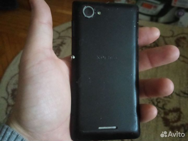 Телефон Sony Xperia l c2105