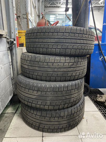Hankook I Cept W605 215/65 R16 102T