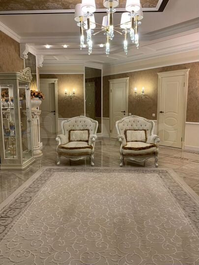 3-к. квартира, 127 м², 21/24 эт.