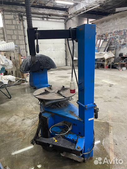 Шиномонтажный станок hofmann monty 1270