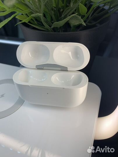 Кейс для AirPods Pro (Оригинал)