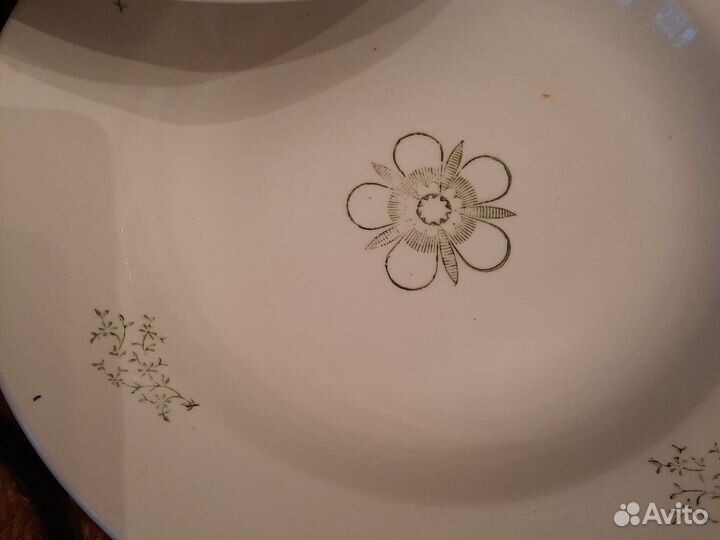 Глубокие обеденные тарелки