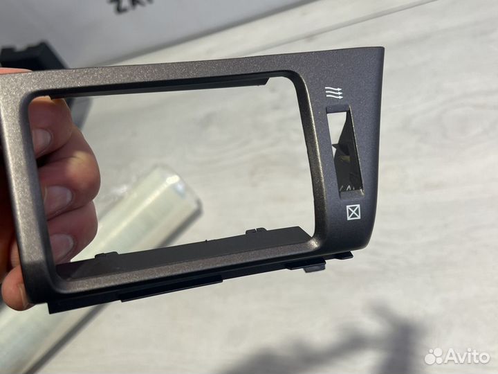 Lexus Lx570 накладка воздуховода левая