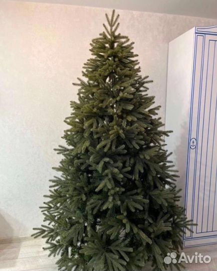 Елка искусственная