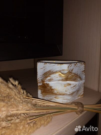 Ваза декоративная