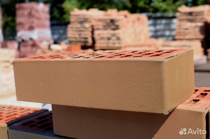 Кирпичи одинарные полнотелые