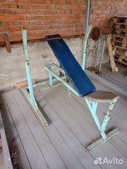 Штанга, скамья, стойки