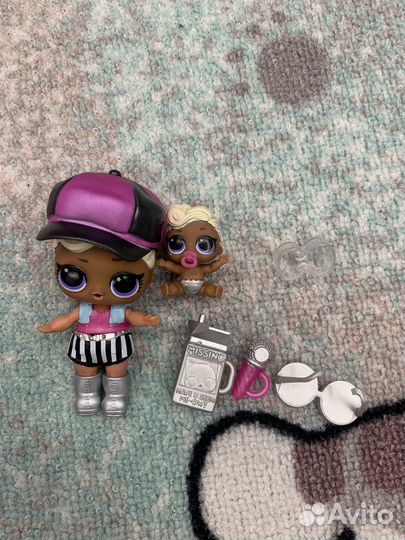 Лол с ребенком и аксессуарами