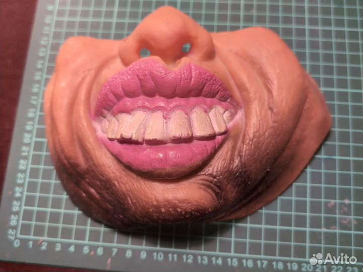 Маска резиновая