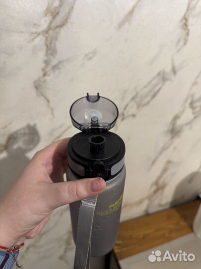 Спортивная бутылка