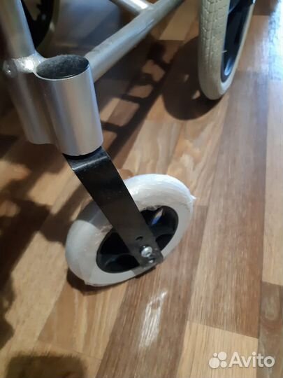 Коляска инвалидная