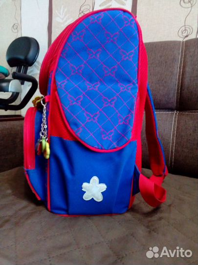 Школьный ранец для девочки