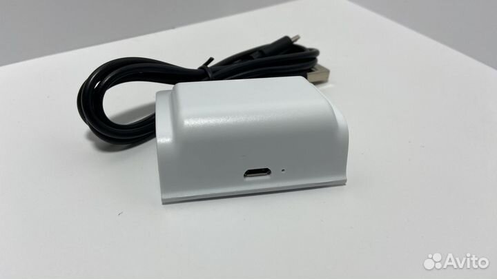 Аккумулятор Xbox one (Dobe TYX 561S, белый)