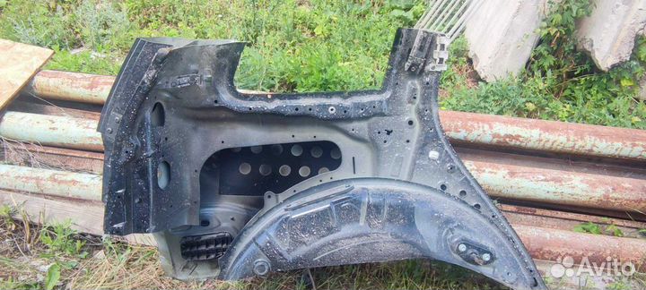 Крыло заднее Volkswagen Touareg GP