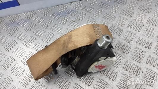 Ремень безопасности с пиропатроном сиденья передне