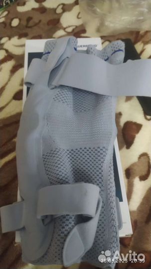 Ортез коленный правый bauerfeind GenuTrain