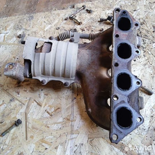 Выпускной коллектор mitsubishi 4G93 lancer cedia