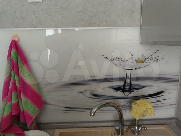 2-к. квартира, 53 м², 1/5 эт.