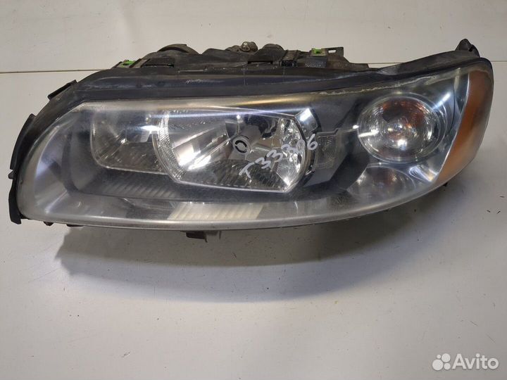 Фара (передняя) Volvo V70, 2005