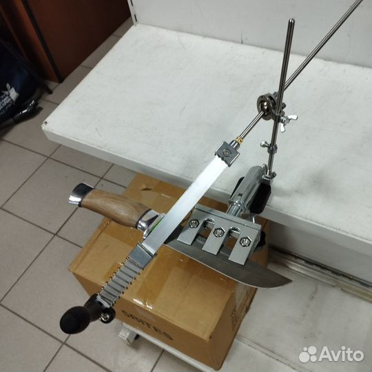 Точилка для ножей с алмазными брусками