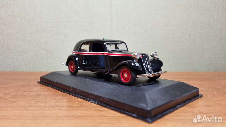 Модель Citroën Traction 11