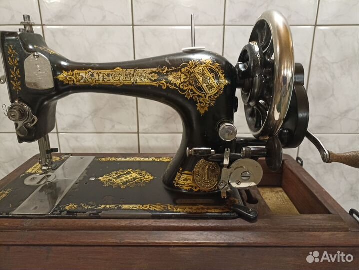Швейная машинка 