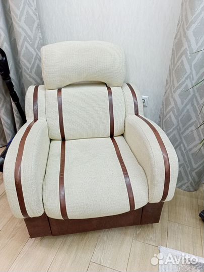 Угловой диван с креслом