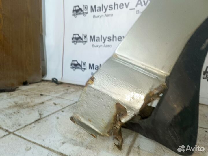 Крыло переднее правое Ford focus 1