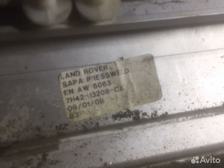 Отделка порога переднего правого Range Rover