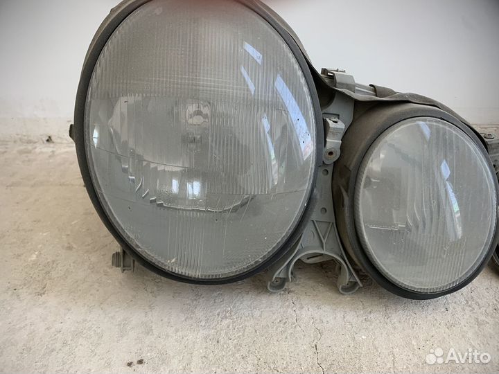 Фары на mercedes w210 рестайлинг